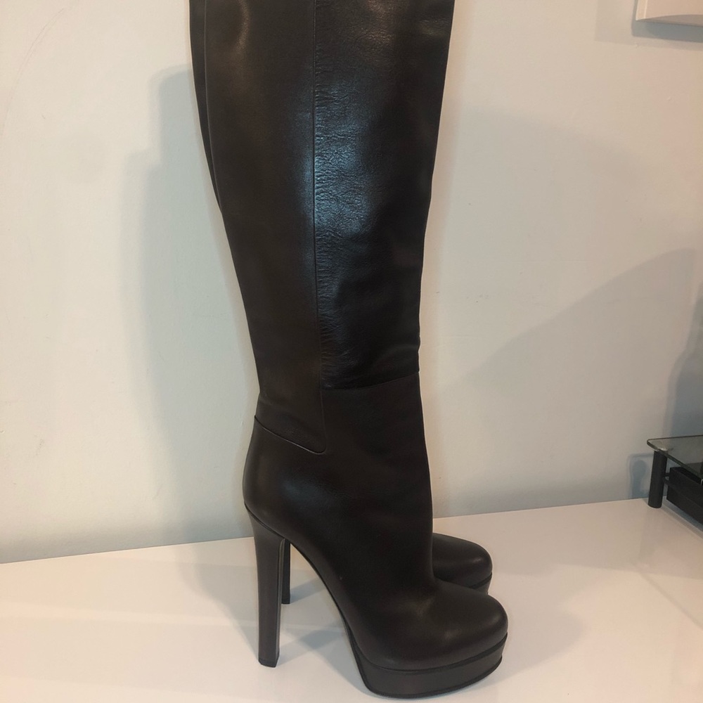 Authentic Gucci knee high boots